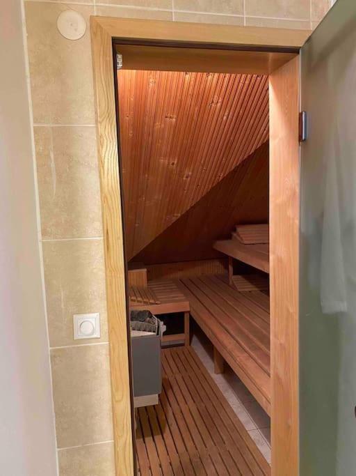 Rooftop 180M2 Loft With Private Sauna, Bratislava Buitenkant foto