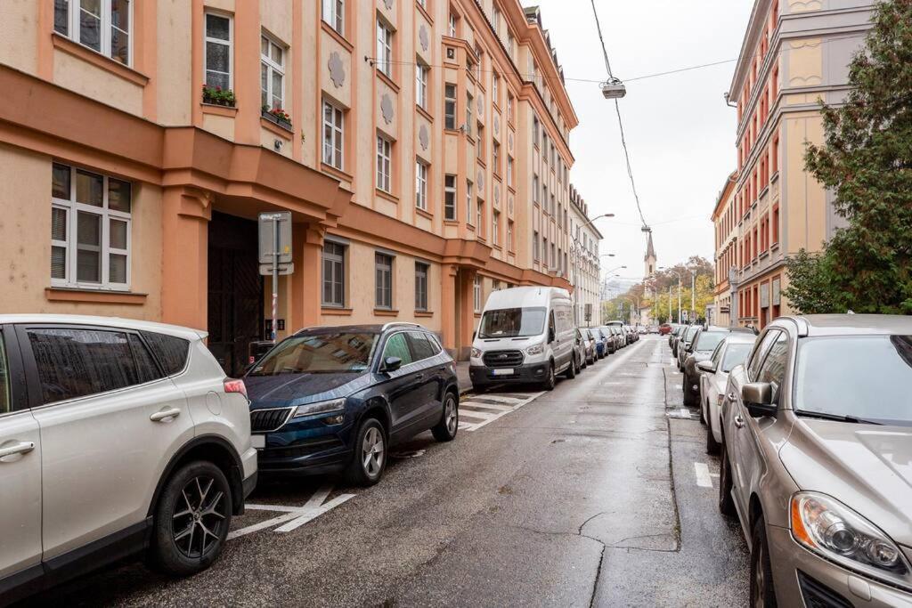 Rooftop 180M2 Loft With Private Sauna, Bratislava Buitenkant foto